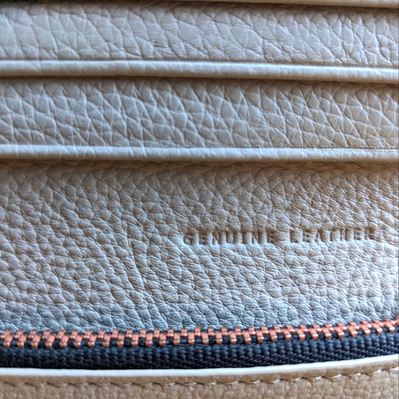 Status Anxiety Triple Threat Leather Wallet Grey + Rose Gold hardware - Picture 3 of 7